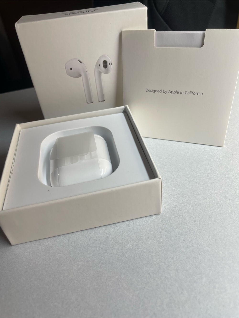 Apple Airpods 2nd Generation - New in box